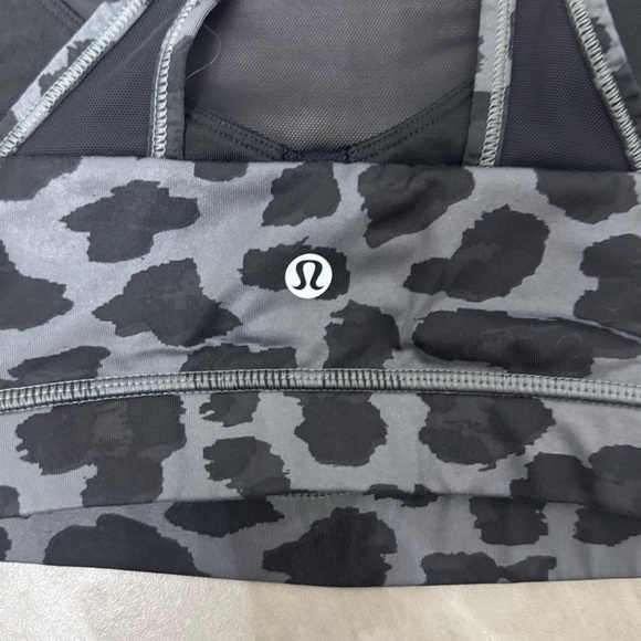 Lululemon Meshed Up Sports Bra 6 - Picture 5 of 6